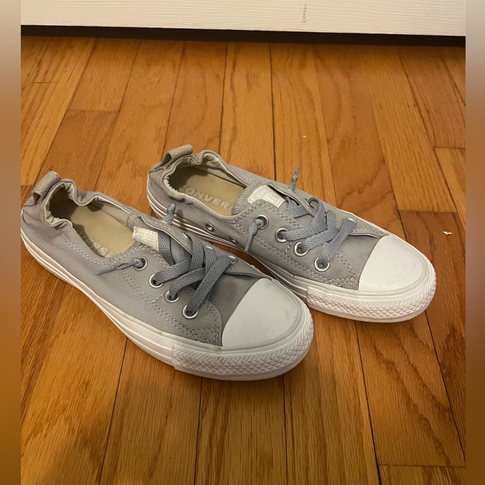 Converse sneaker